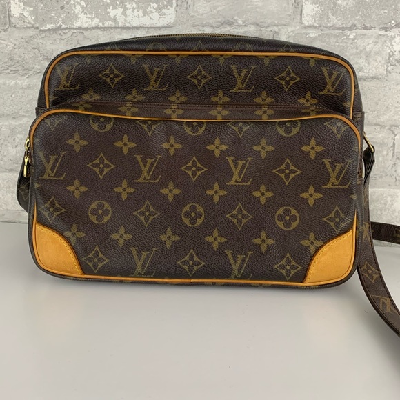 Louis Vuitton Handbags - ❗️SOLD❗️AUTHENTIC LOUIS VUITTON NILE